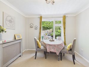 Dining Room - click for photo gallery